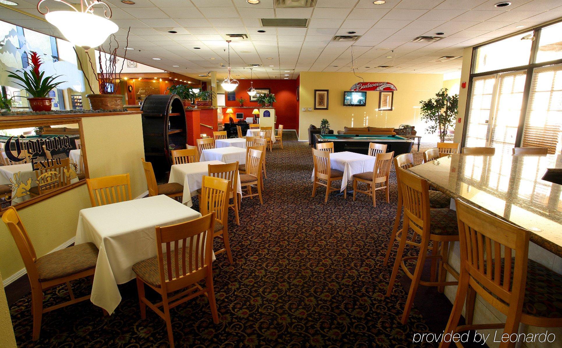 Hotel D'Lins Ontario Airport Restaurant foto